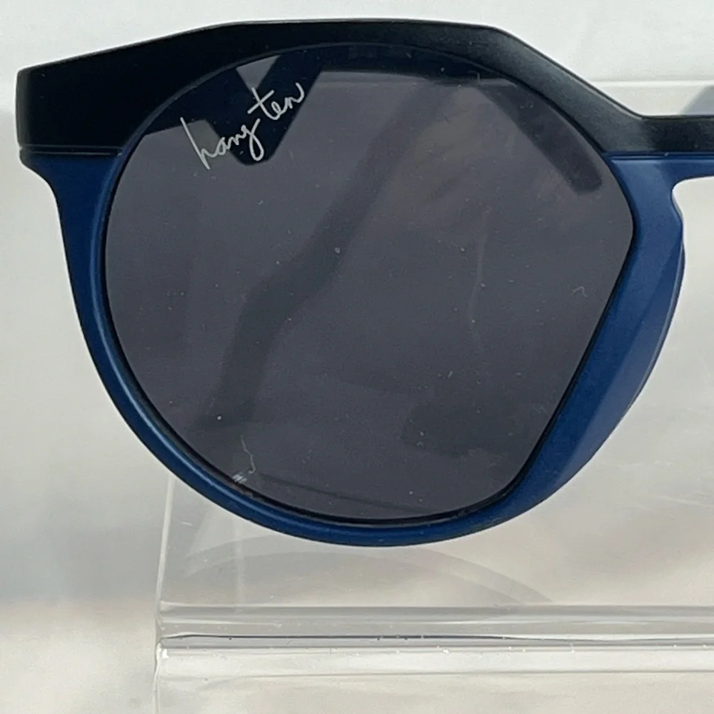 NWT Hang Ten Blue/Black Frame Sunglasses
